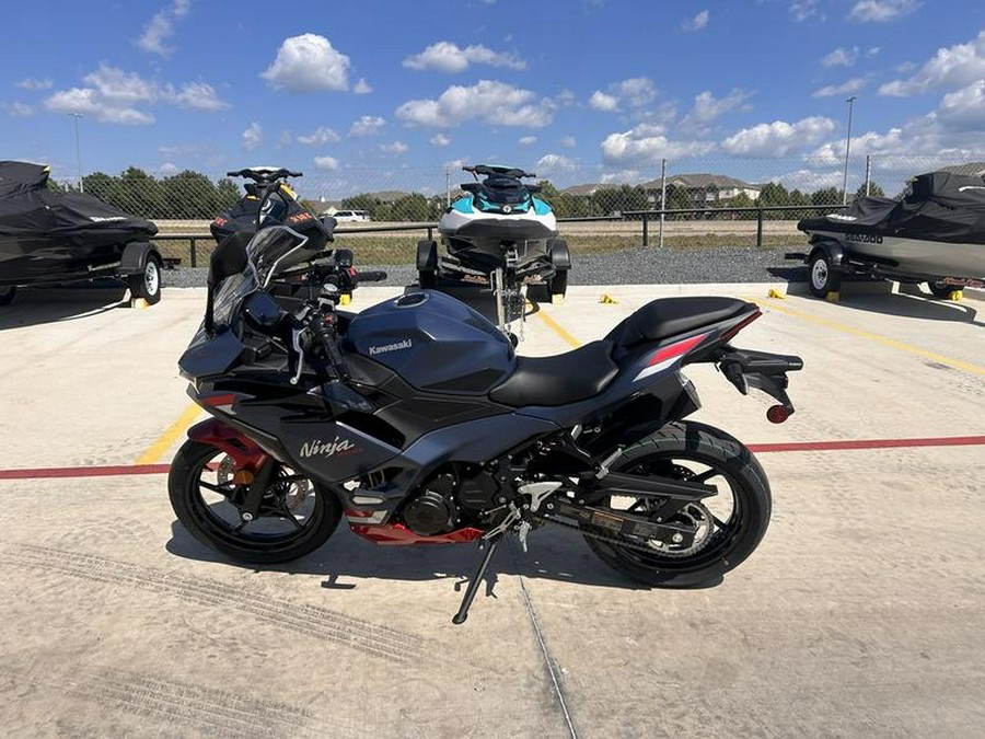 2026 Kawasaki Ninja® 500 SE ABS