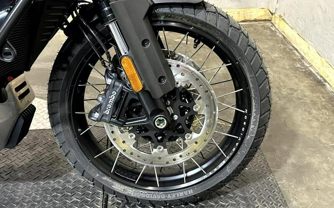 2026 Harley-Davidson® Pan America® 1250 ST VIVID BLACK