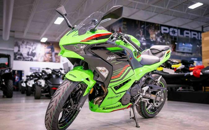 2024 Kawasaki Ninja 500 Review [14 Fast Facts]