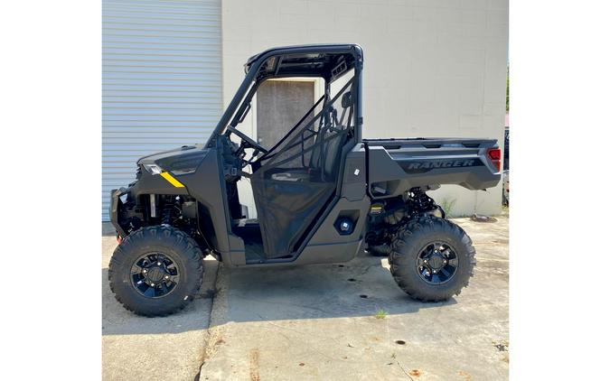 2025 Polaris Industries Ranger® 1000 Premium - Granite Gray