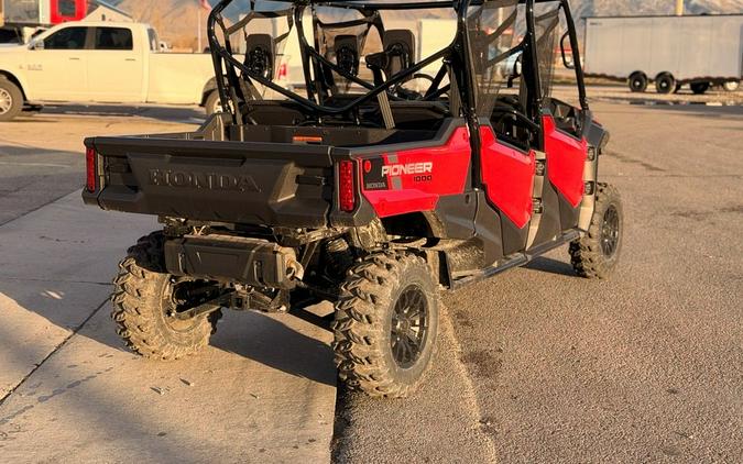 2025 Honda Pioneer 1000-6 Crew Deluxe