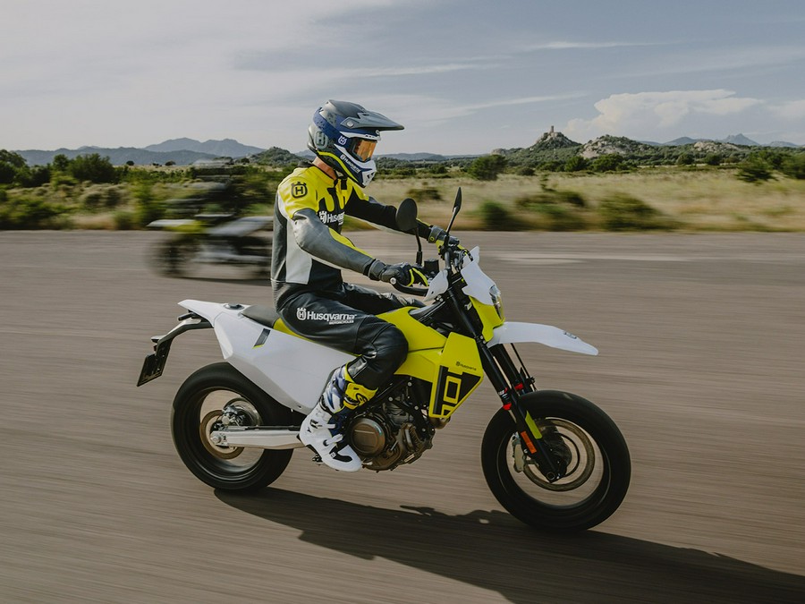 2026 HUSQVARNA 701 SUPERMOTO - 782137