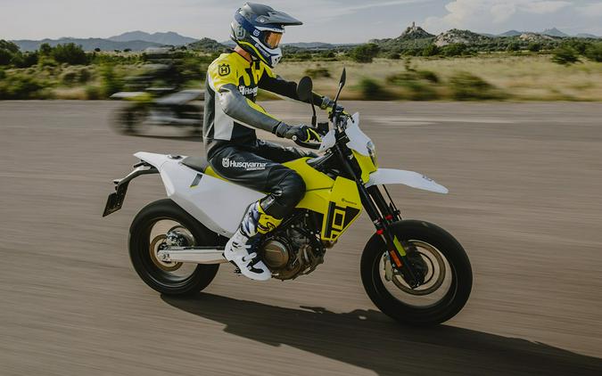 2026 HUSQVARNA 701 SUPERMOTO - 782137
