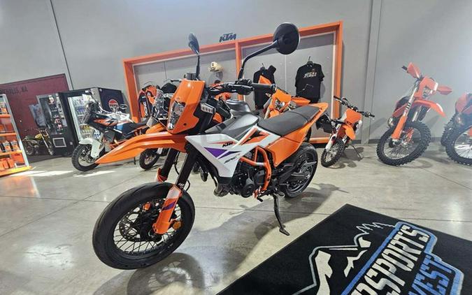 2026 KTM SMC 390 R
