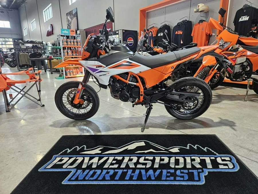 2026 KTM SMC 390 R