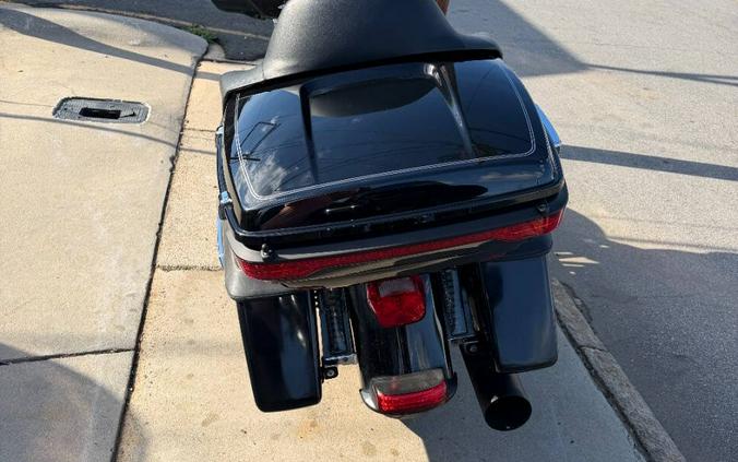 2014 Harley-Davidson Electra Glide ULT CLSC FLHTCU