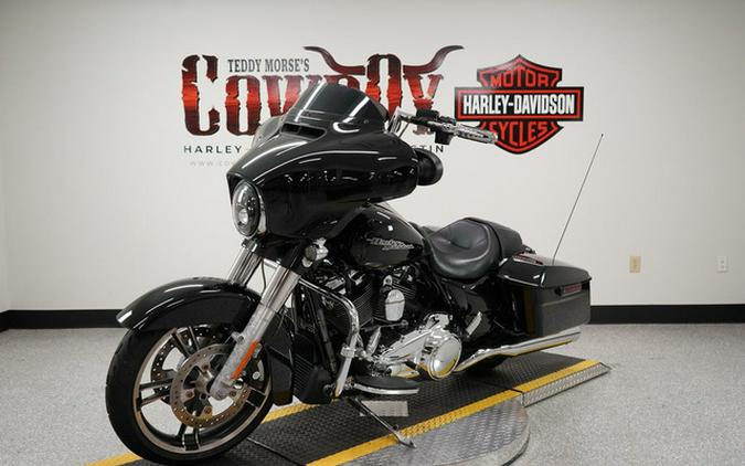 2017 Harley-Davidson Street Glide FLHXS - Special