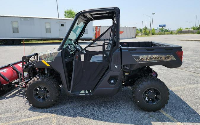 2023 Polaris Industries Ranger 1000 Premium w/ BOSS PLOW