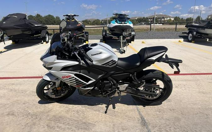 2026 Kawasaki Ninja® 650 ABS