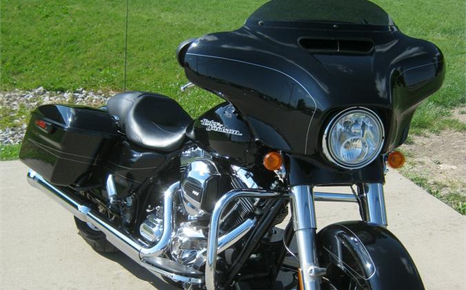 2015 Harley-Davidson Street Glide "S"