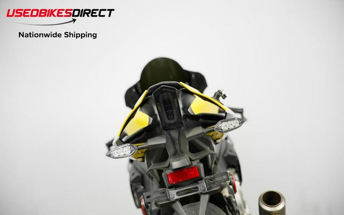 2015 Yamaha YZF-R1 - $12,999.00