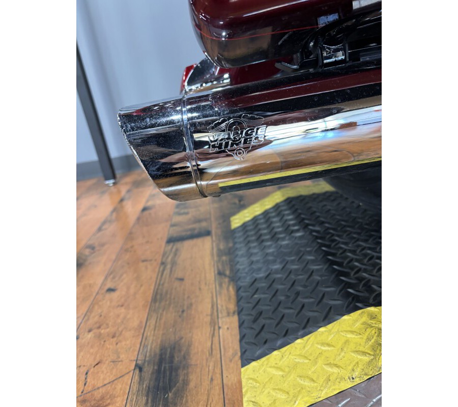 2016 Harley-Davidson® Ultra Limited MYS RED/VEL RED W/PINSTRIPE