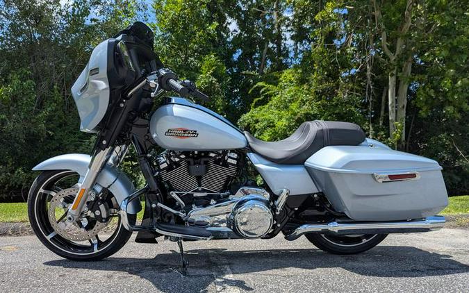 2025 Harley-Davidson® FLHX - Street Glide®