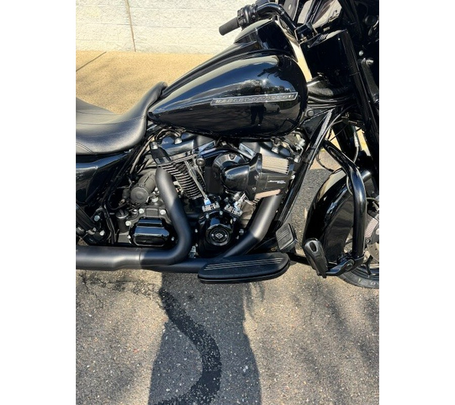 2018 FLHXS Street Glide® Special