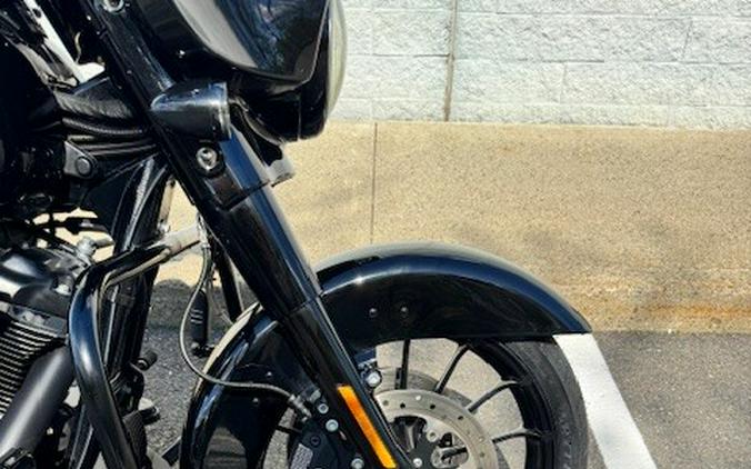 2018 FLHXS Street Glide® Special