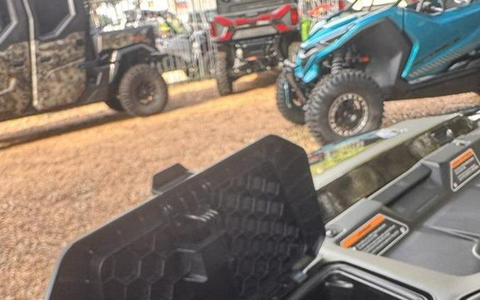 2027 Can-Am® Defender XU MAX XT HD10