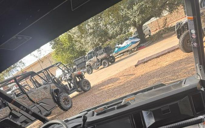 2027 Can-Am® Defender XU MAX XT HD10