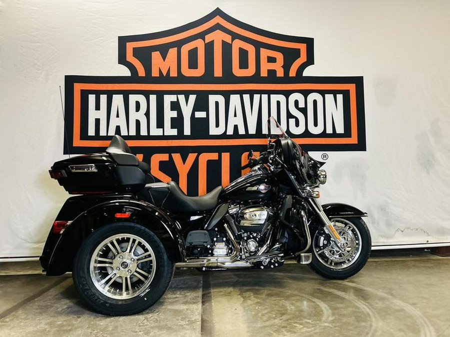 2024 Harley-Davidson® FLHTCUTG - Tri Glide® Ultra