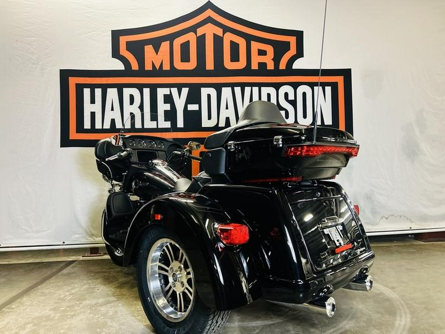 2024 Harley-Davidson® FLHTCUTG - Tri Glide® Ultra