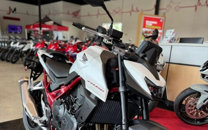 2025 Honda® CB750 Hornet