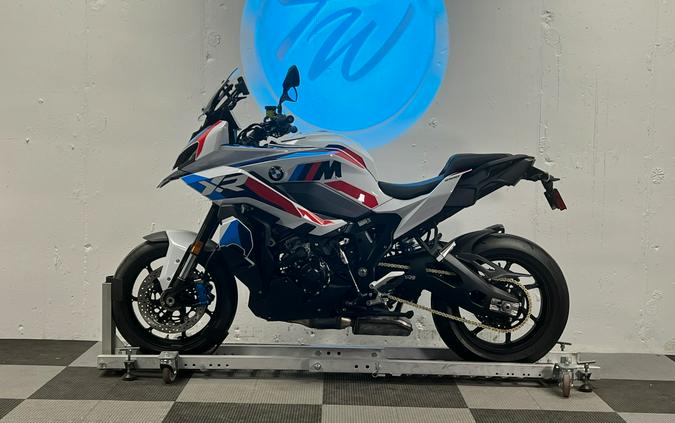 2026 BMW M 1000 XR
