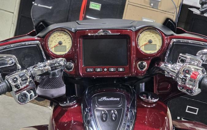 2017 Indian Motorcycle® Roadmaster® Base