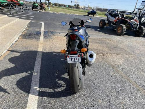 We Ride the 2017 Suzuki GSX-R1000