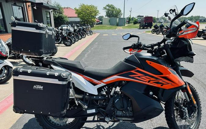 2019 KTM 790 Adventure & 790 Adventure R – First Ride