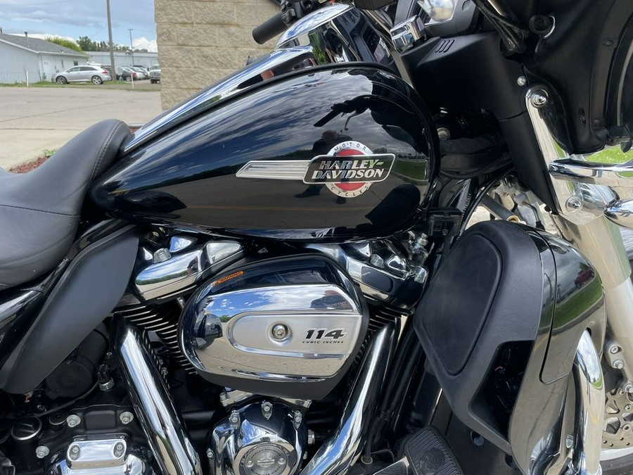 2023 Harley-Davidson® FLHTCUTG - Tri Glide® Ultra