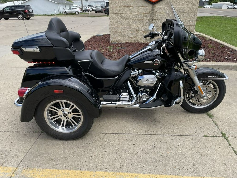 2023 Harley-Davidson® FLHTCUTG - Tri Glide® Ultra