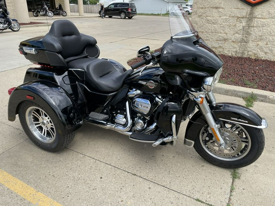 2023 Harley-Davidson® FLHTCUTG - Tri Glide® Ultra