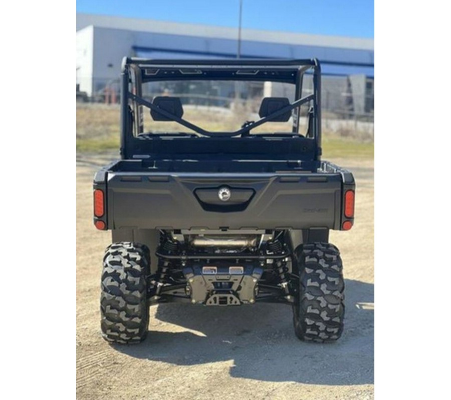 2026 Can-Am Defender HD7