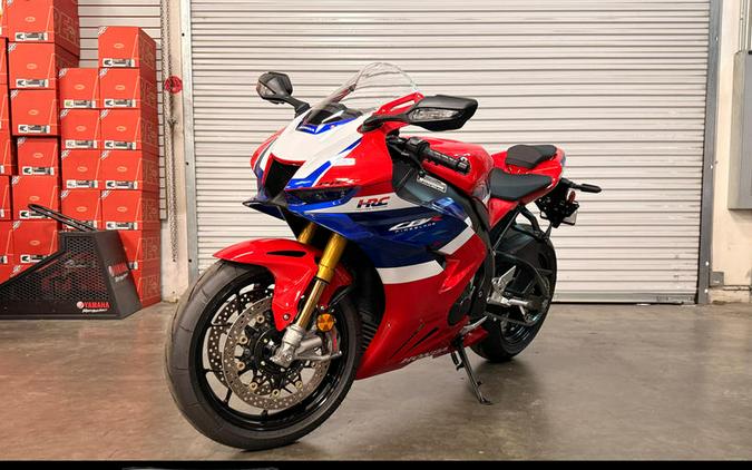2026 Honda® CBR1000RR-R Fireblade SP
