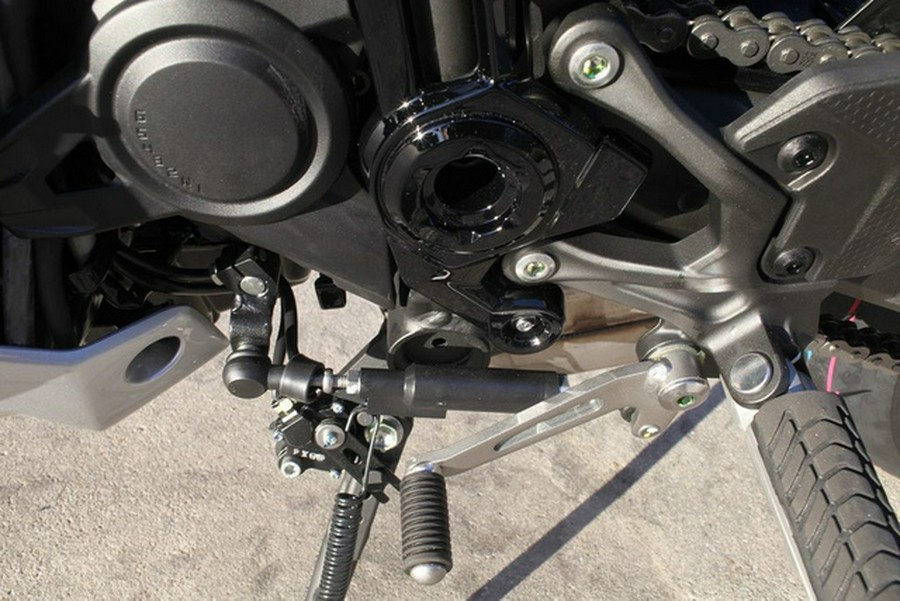 2025 Kawasaki Z900 ABS Galaxy Silver/Metallic Spark Black