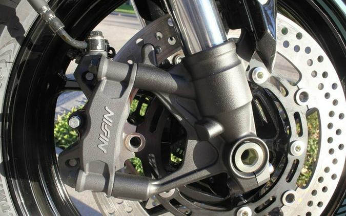 2025 Kawasaki Z900 ABS Galaxy Silver/Metallic Spark Black