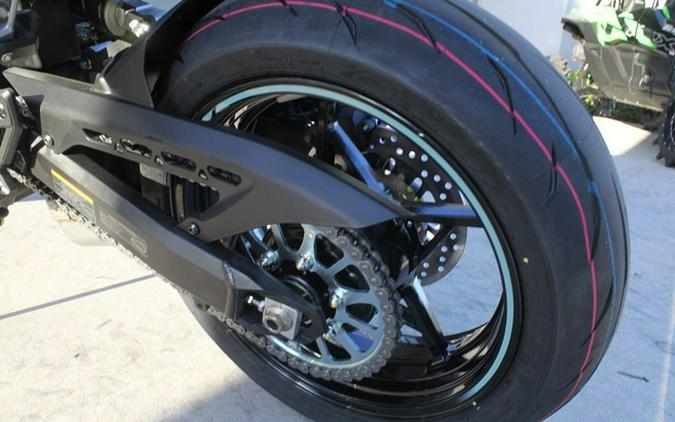 2025 Kawasaki Z900 ABS Galaxy Silver/Metallic Spark Black