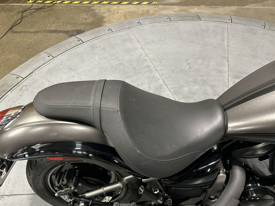 2024 Kawasaki Vulcan® 900 Classic