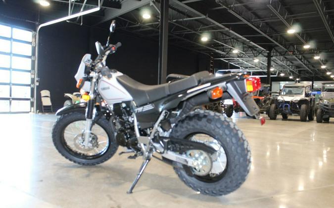 2027 Yamaha TW 200