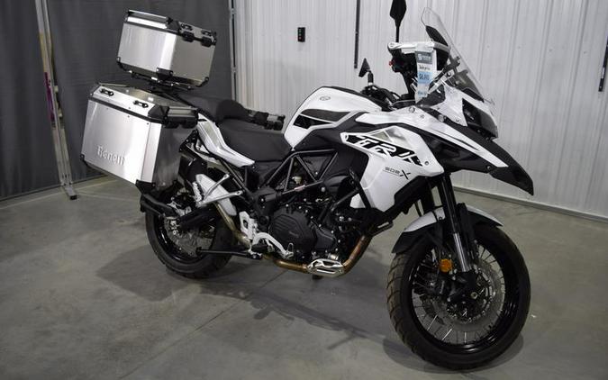 2021 Benelli TRK502X Review (14 Fast Facts for Adventure Touring)