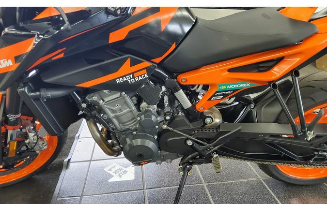 2022 KTM 890 DUKE GP