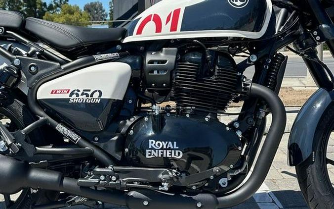 2024 Royal Enfield Shotgun 650 Stencil White