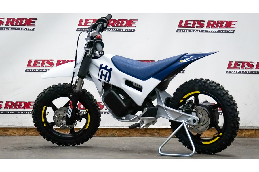 2024 Husqvarna Motorcycles EE 2