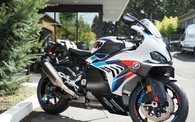 2026 BMW M 1000 RR