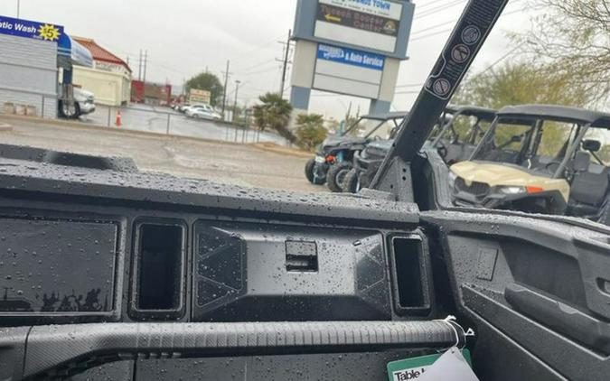 2026 Can-Am Defender MAX X Mr HD11 With Half-Doors