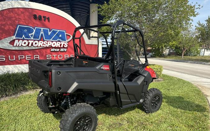 2026 Honda Pioneer 700 Deluxe