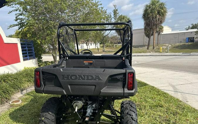 2026 Honda Pioneer 700 Deluxe