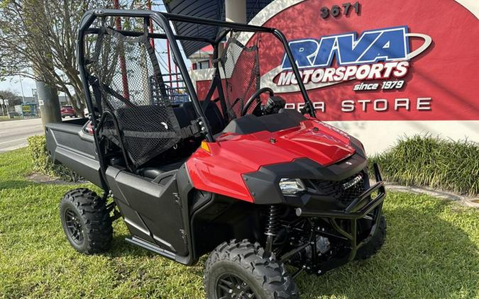2026 Honda Pioneer 700 Deluxe