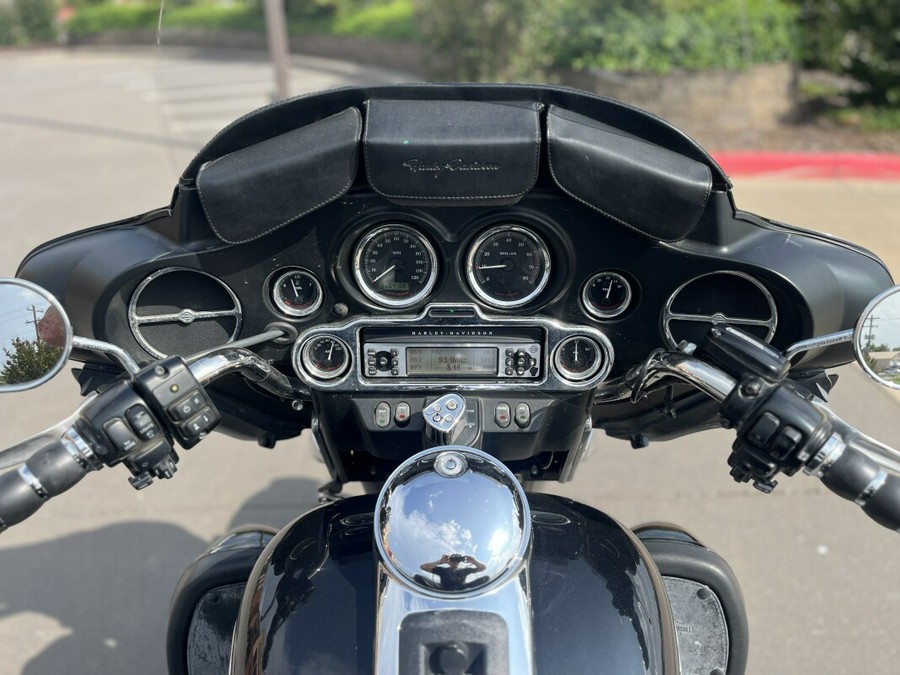 2012 Harley-Davidson® FLHTCUTG Tri Glide® Ultra BLACK 856899