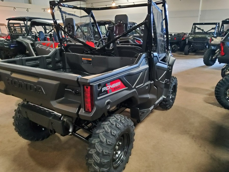 2024 Honda Pioneer 1000 EPS