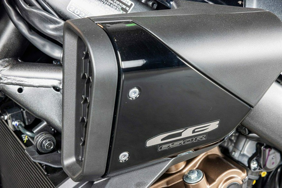 2026 Honda CB650R E-Clutch